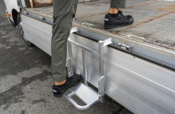 画像4: トラック荷台昇降ステップ (4)