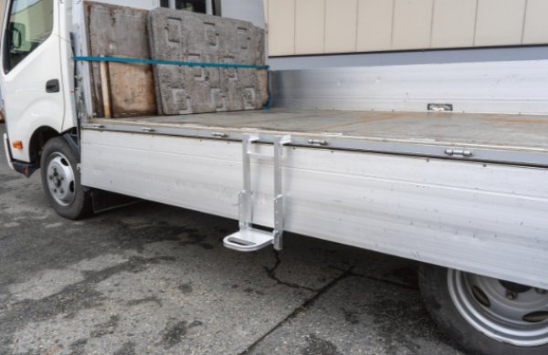 画像3: トラック荷台昇降ステップ (3)